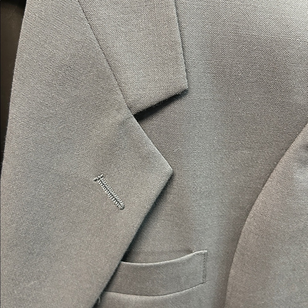 9932 Austin Reed Drab Green Suit Dillards Size 39R Coat 32 Pants - Picture 2 of 16